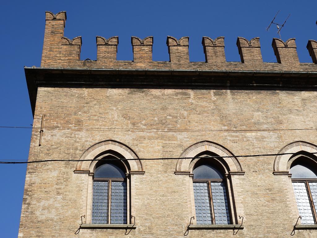 Casa Isolani Luxury Rooms Piazza Maggiore 1 โบโลญญา ภายนอก รูปภาพ
