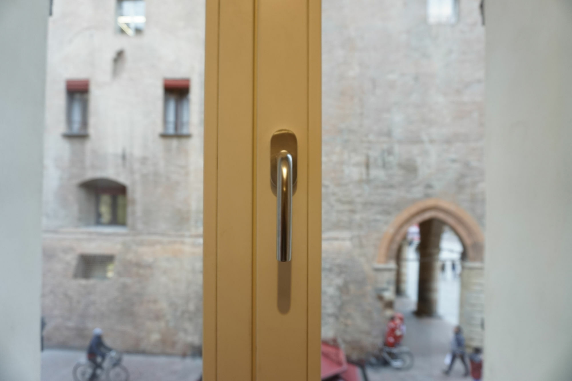 Casa Isolani Luxury Rooms Piazza Maggiore 1 โบโลญญา ภายนอก รูปภาพ