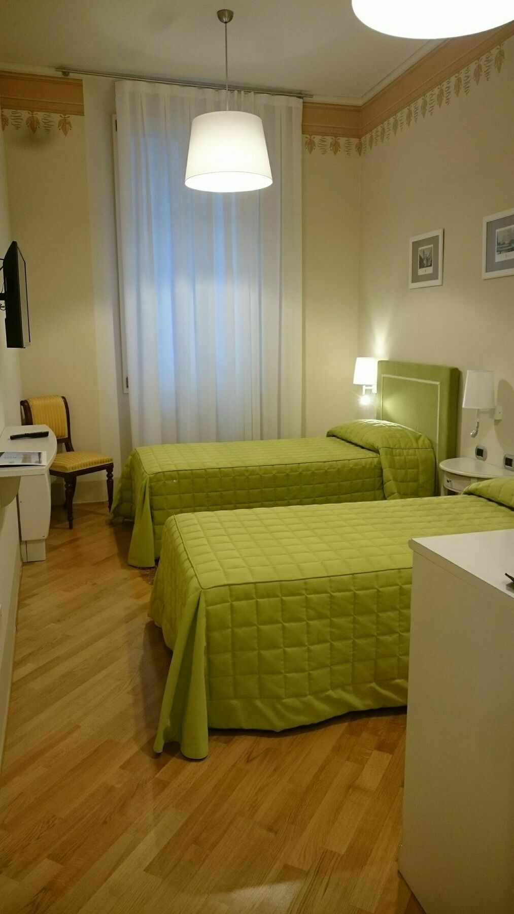 Casa Isolani Luxury Rooms Piazza Maggiore 1 โบโลญญา ภายนอก รูปภาพ