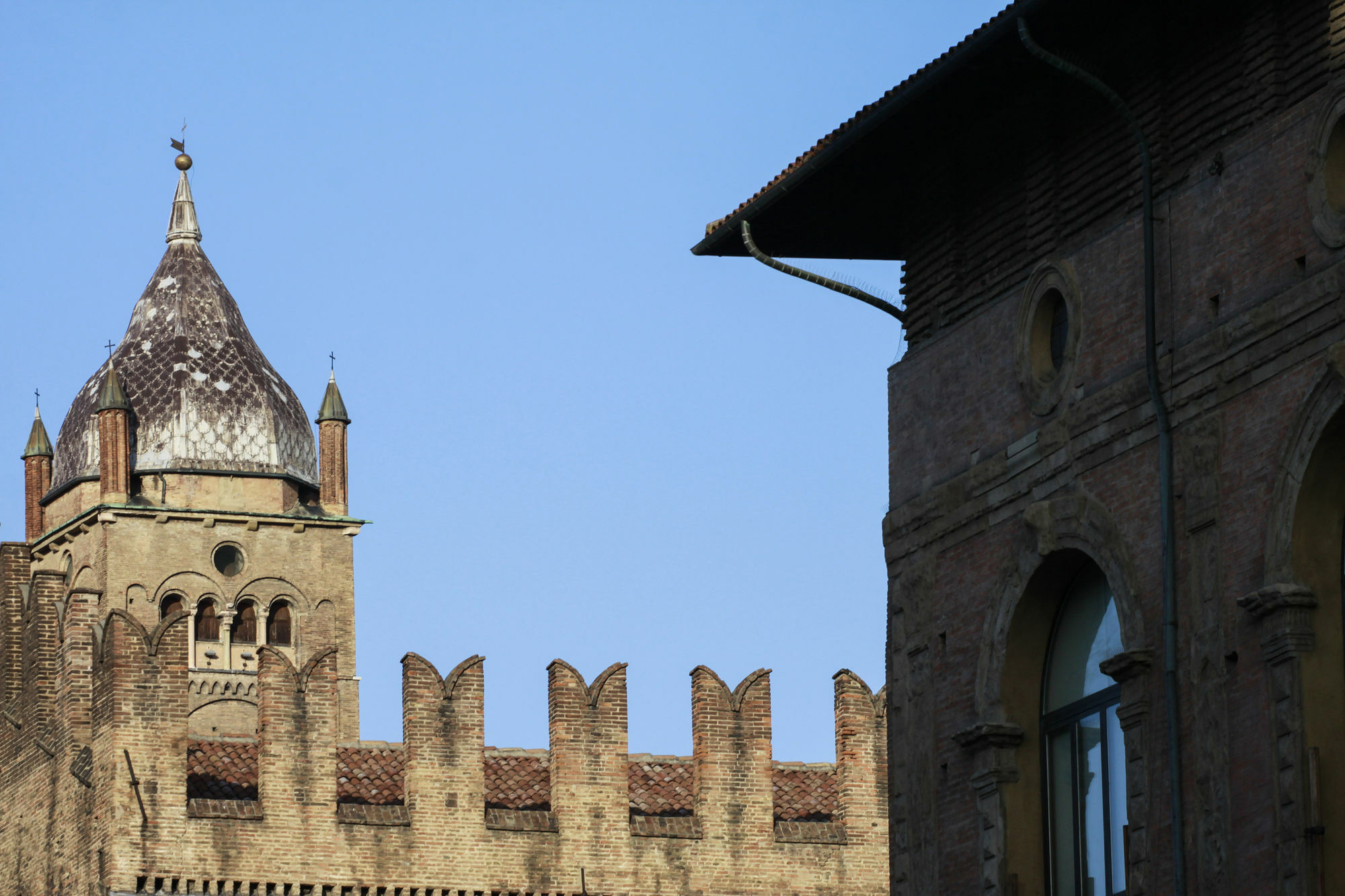 Casa Isolani Luxury Rooms Piazza Maggiore 1 โบโลญญา ภายนอก รูปภาพ