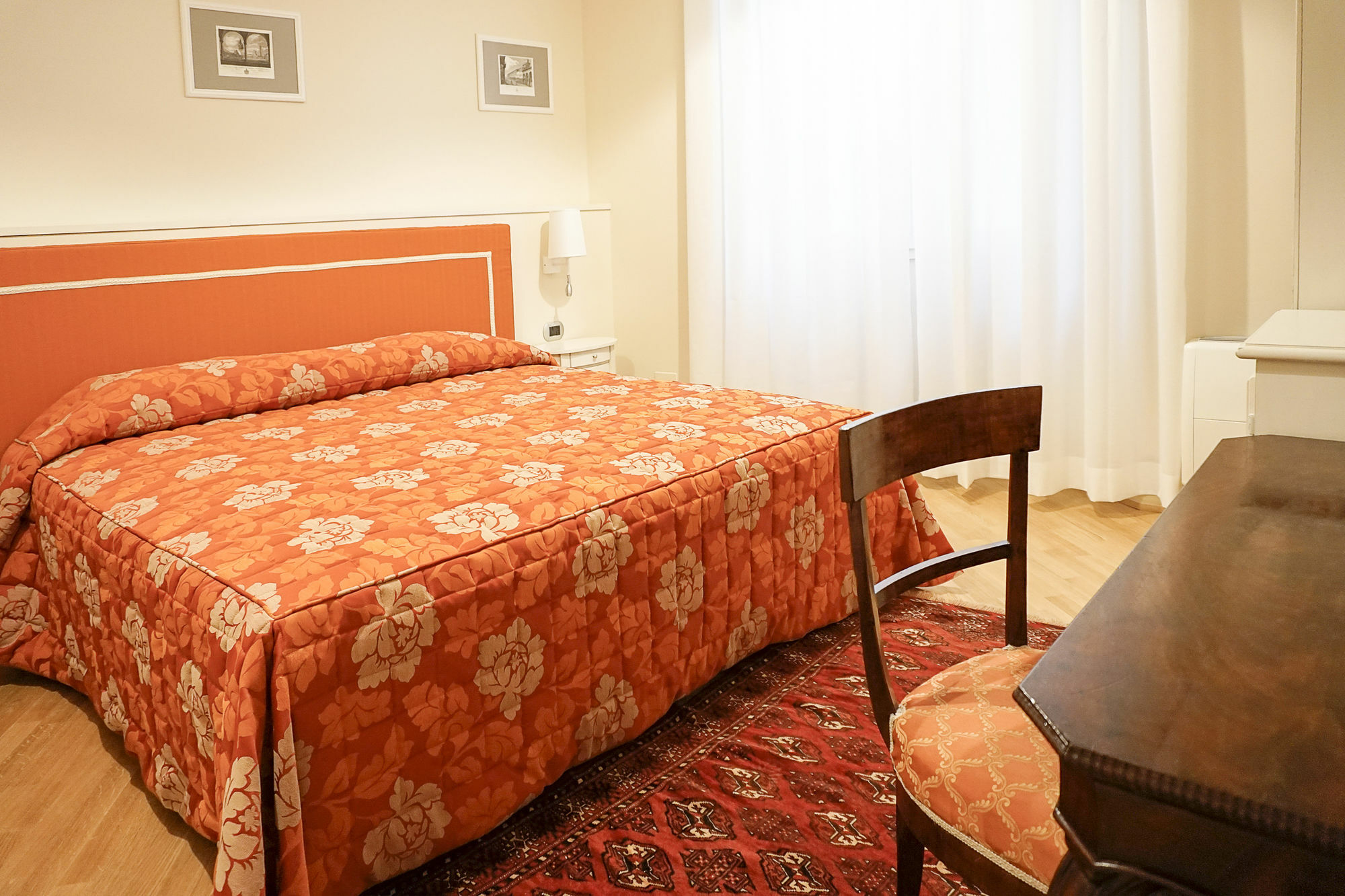 Casa Isolani Luxury Rooms Piazza Maggiore 1 โบโลญญา ภายนอก รูปภาพ