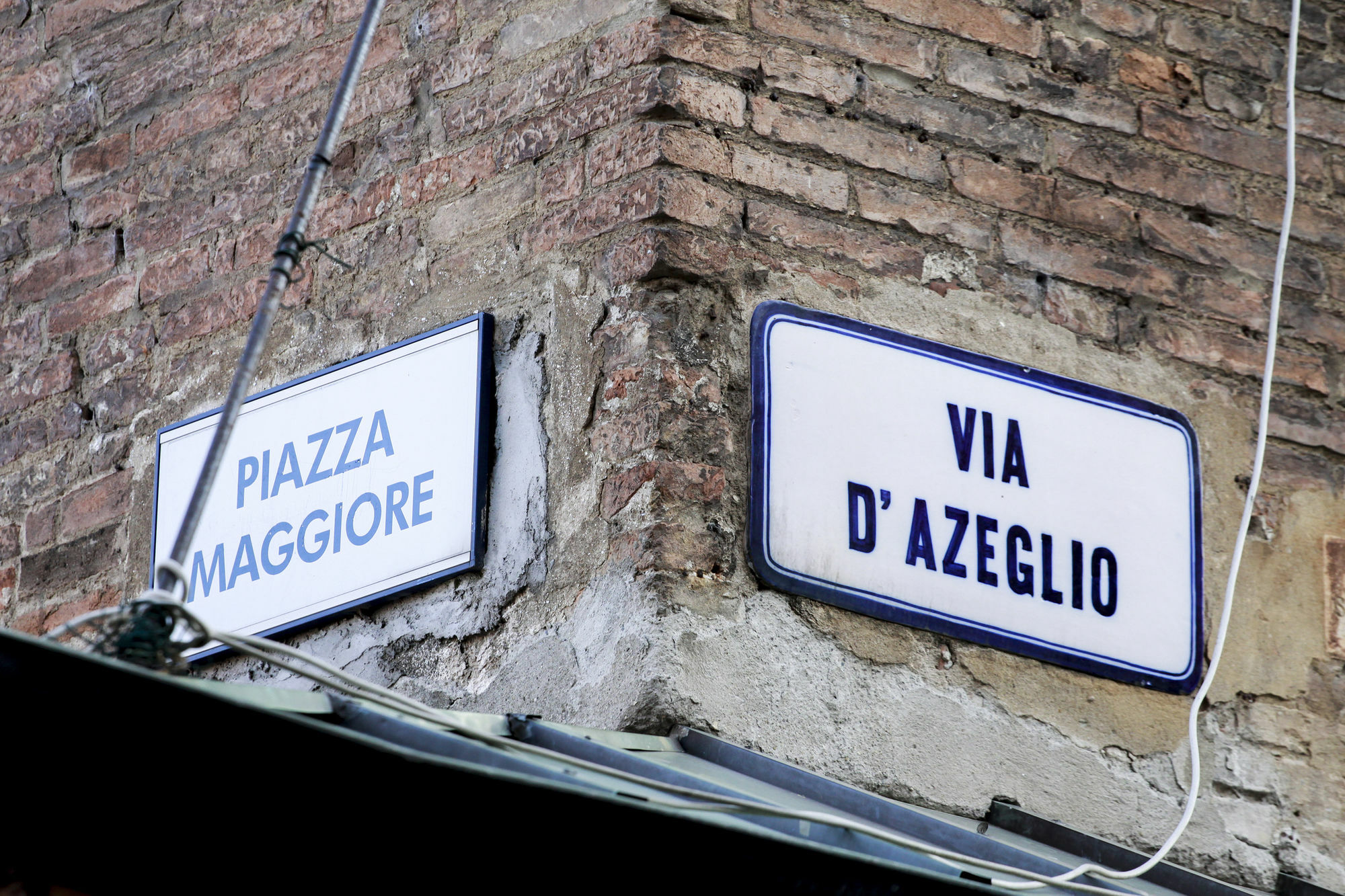 Casa Isolani Luxury Rooms Piazza Maggiore 1 โบโลญญา ภายนอก รูปภาพ